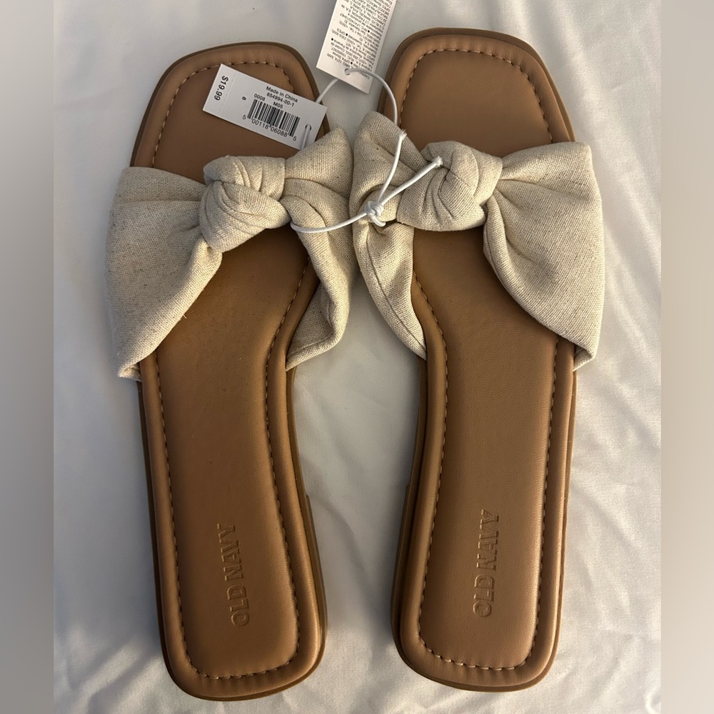 Knot front sandals